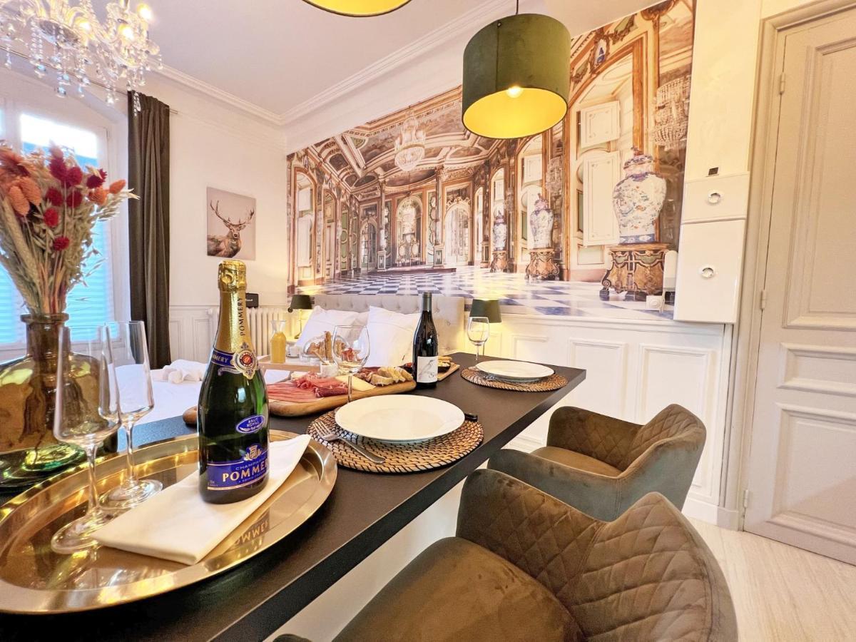 La Marquise - Cosy Flat - Jacuzzi - Senlis Apartment Senlis  Exterior photo